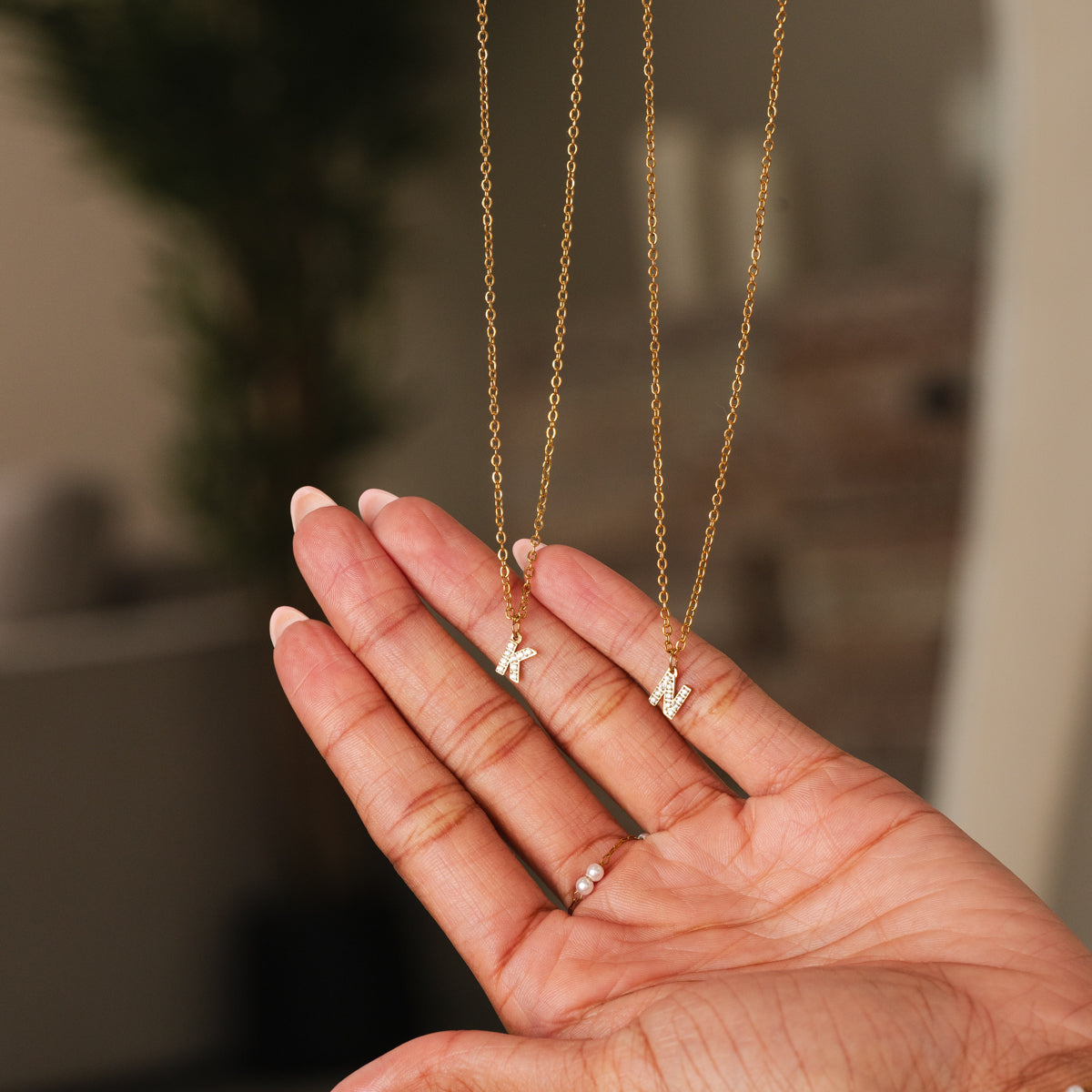 Colar de Pedra com Inicial - Ouro
