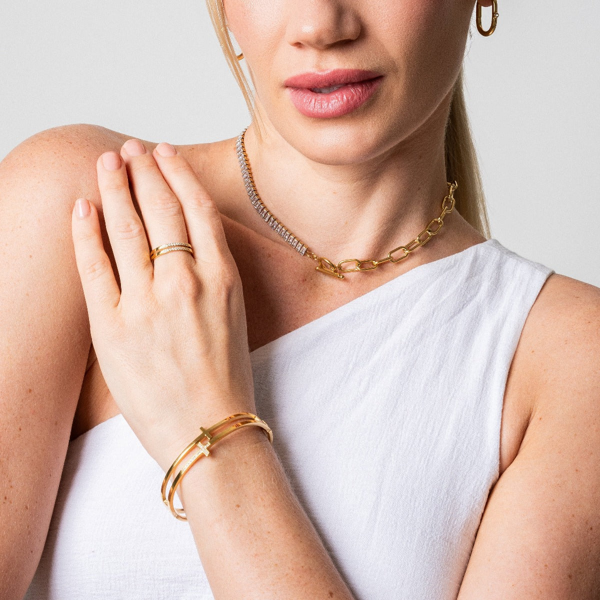 Colar Cordelia com Fecho Toggle - Dourado