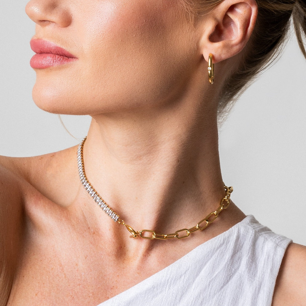 Colar Cordelia com Fecho Toggle - Dourado