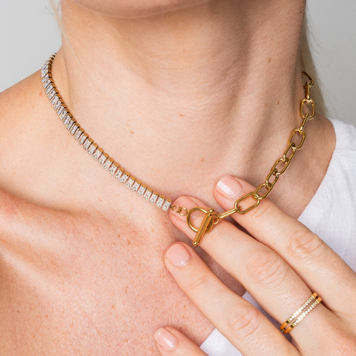 Colar Cordelia com Fecho Toggle - Dourado