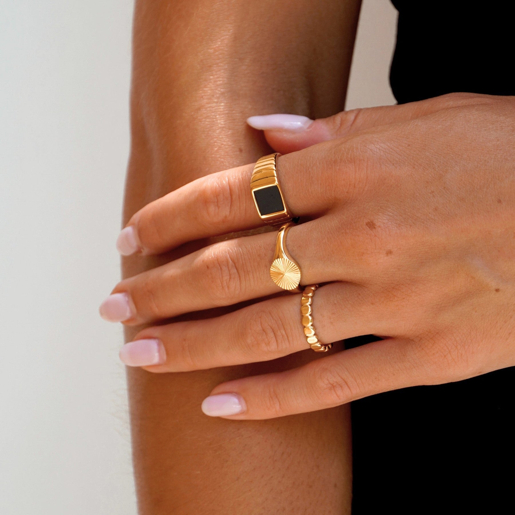 Anel Sun Signet