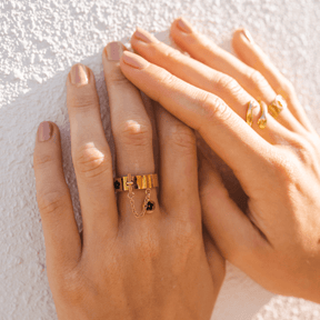 Anel Floral Elegante - Ouro