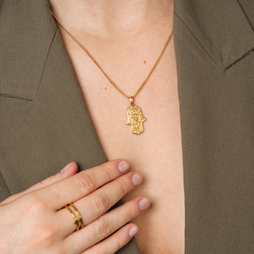 Colar com Pingente Hamsa em Ouro