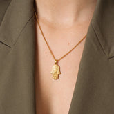 Colar com Pingente Hamsa em Ouro