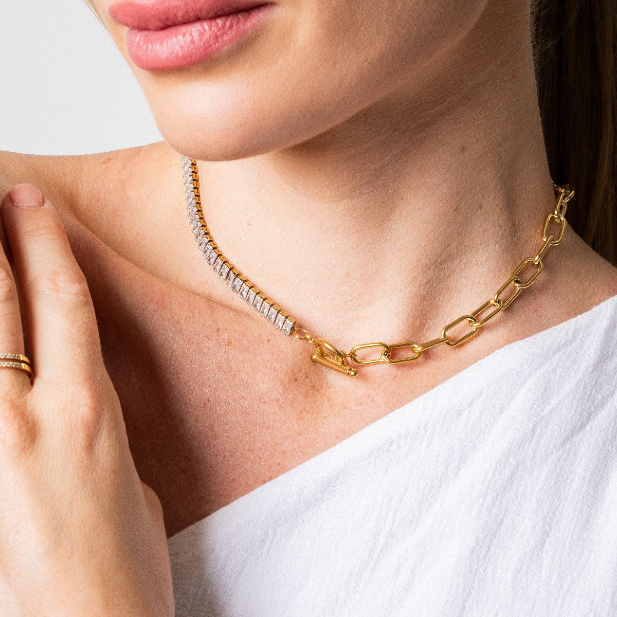 Colar Cordelia com Fecho Toggle - Dourado