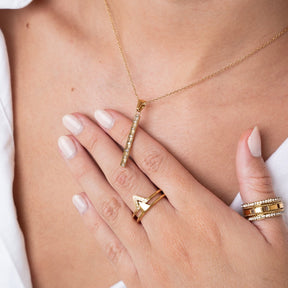 Colar com Pingente de Pedra em Forma de Barra - Dourado