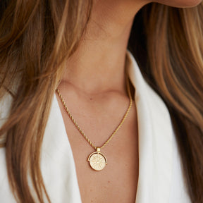 Colar Sol Dourado