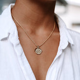 Colar Sol Dourado