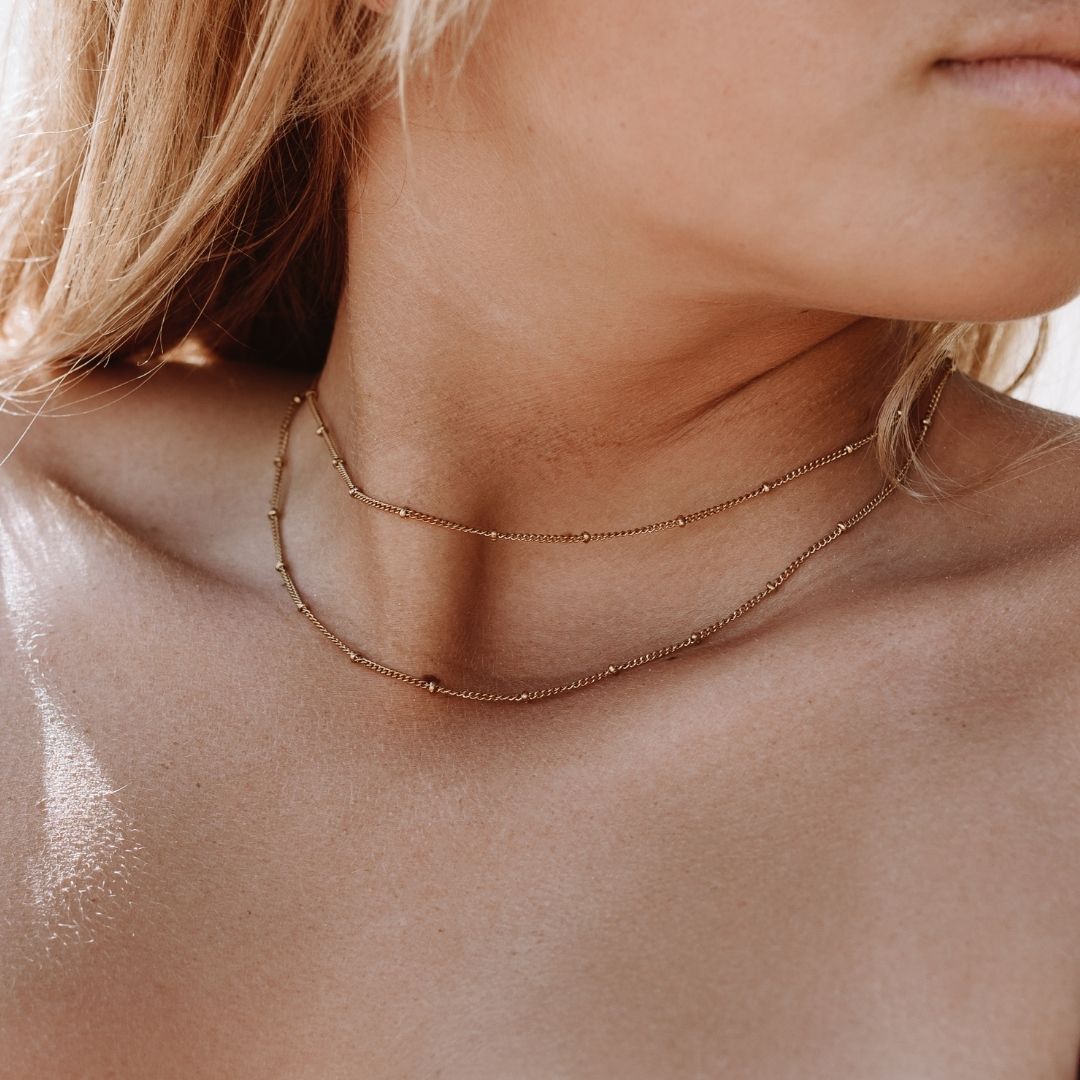 Colar Choker em Camadas